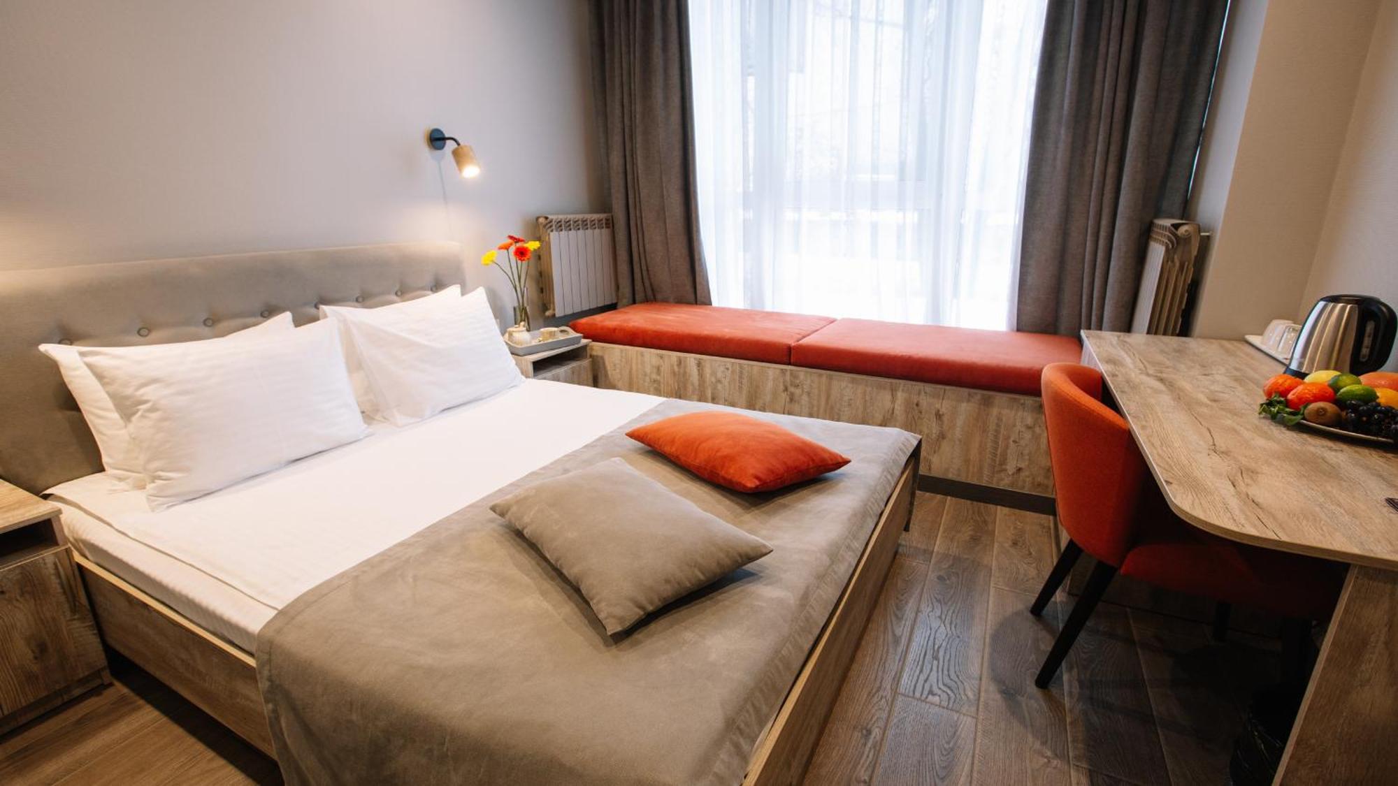Time Hotel Kiev Luaran gambar