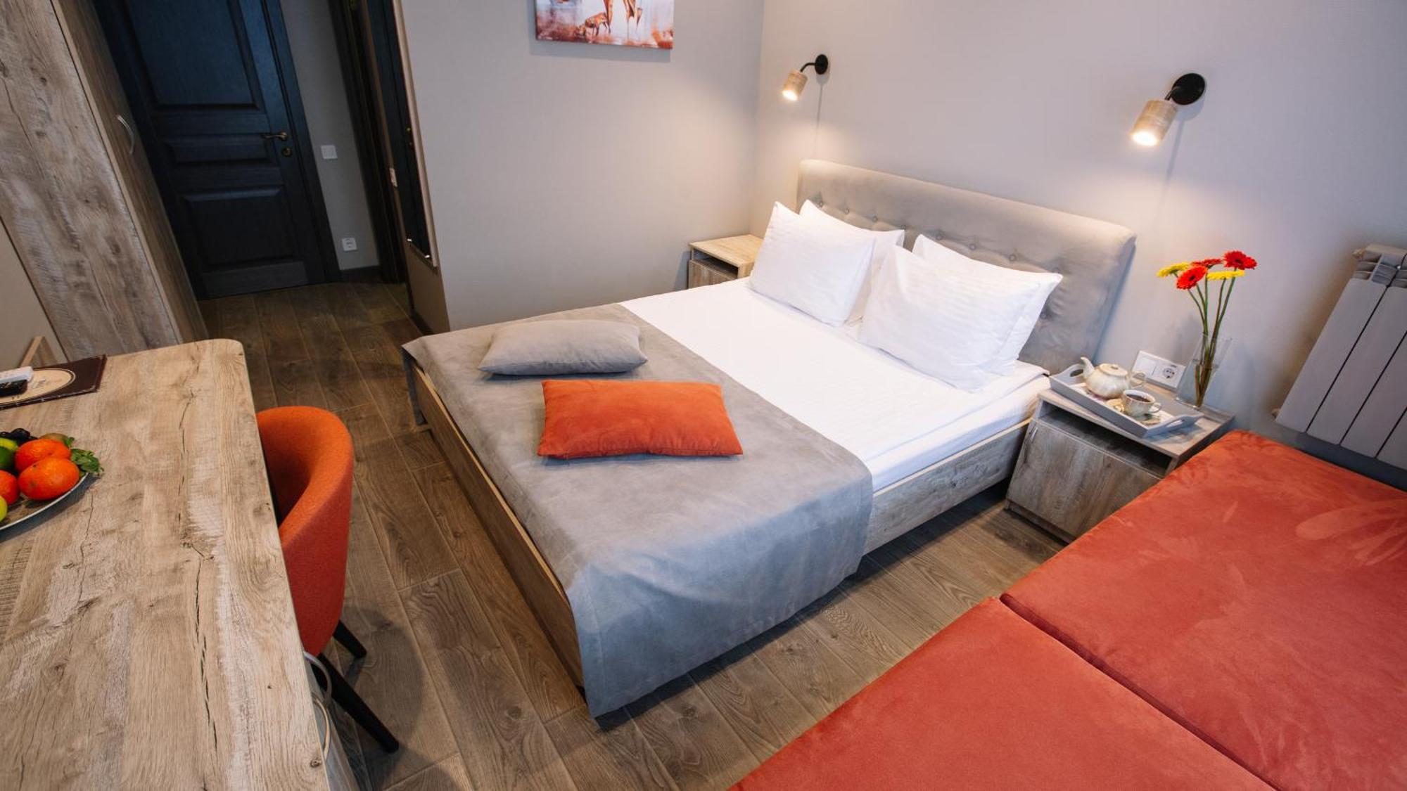 Time Hotel Kiev Luaran gambar