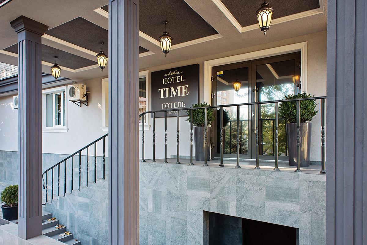 Time Hotel Kiev Luaran gambar